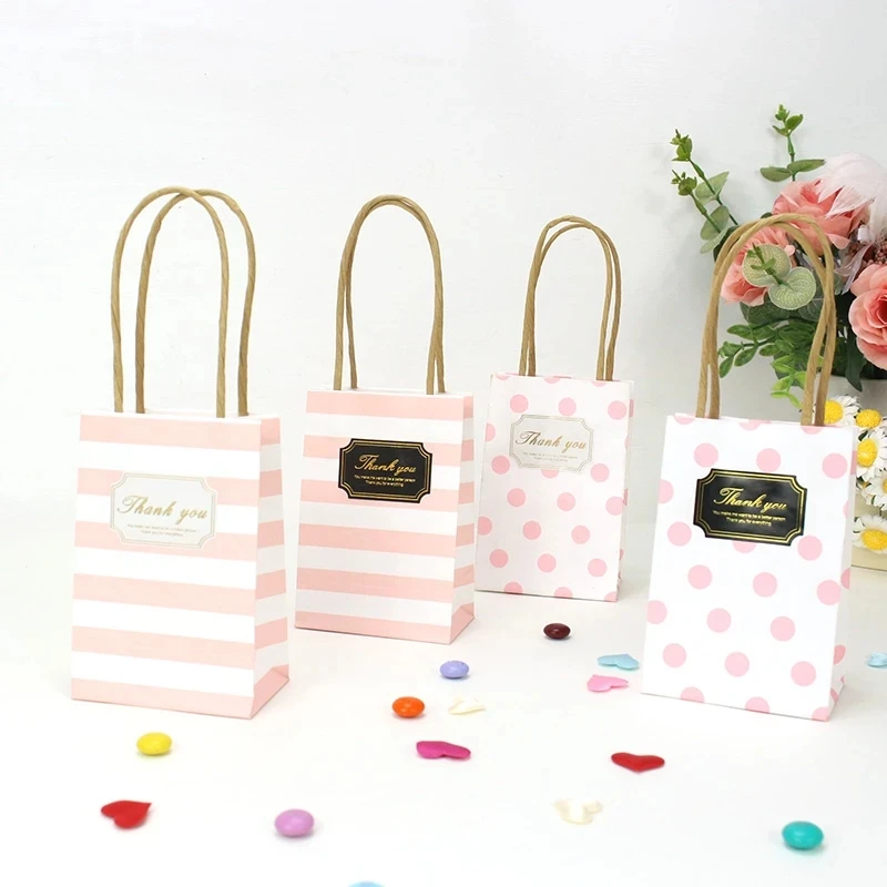 ハンドル付きの紙製ギフトバッグ,ストライプまたはポイント,ゲ - Wedding Supply List のレビューと価格