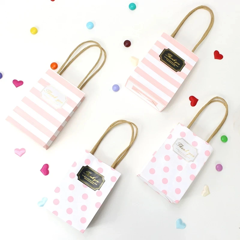 ハンドル付きの紙製ギフトバッグ,ストライプまたはポイント,ゲ - Wedding Supply List のレビューと価格