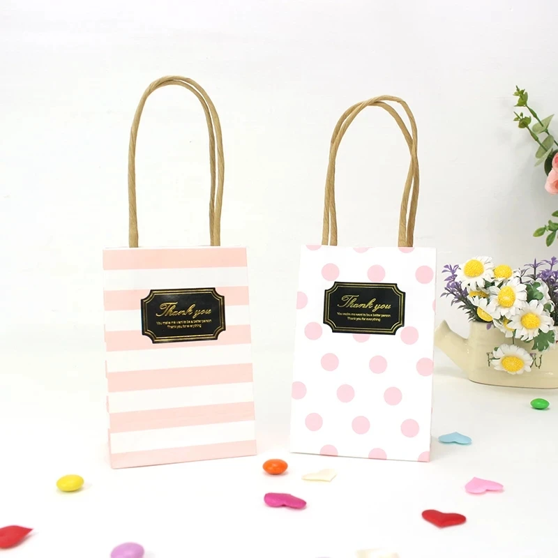 ハンドル付きの紙製ギフトバッグ,ストライプまたはポイント,ゲ - Wedding Supply List のレビューと価格