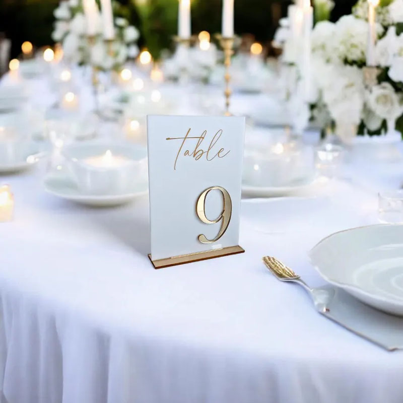 結婚式のテーブル番号（セレモニーとレセプション用） ゴールド - Table Number Gold のレビューと価格
